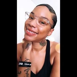 Meet your Posher, Regina